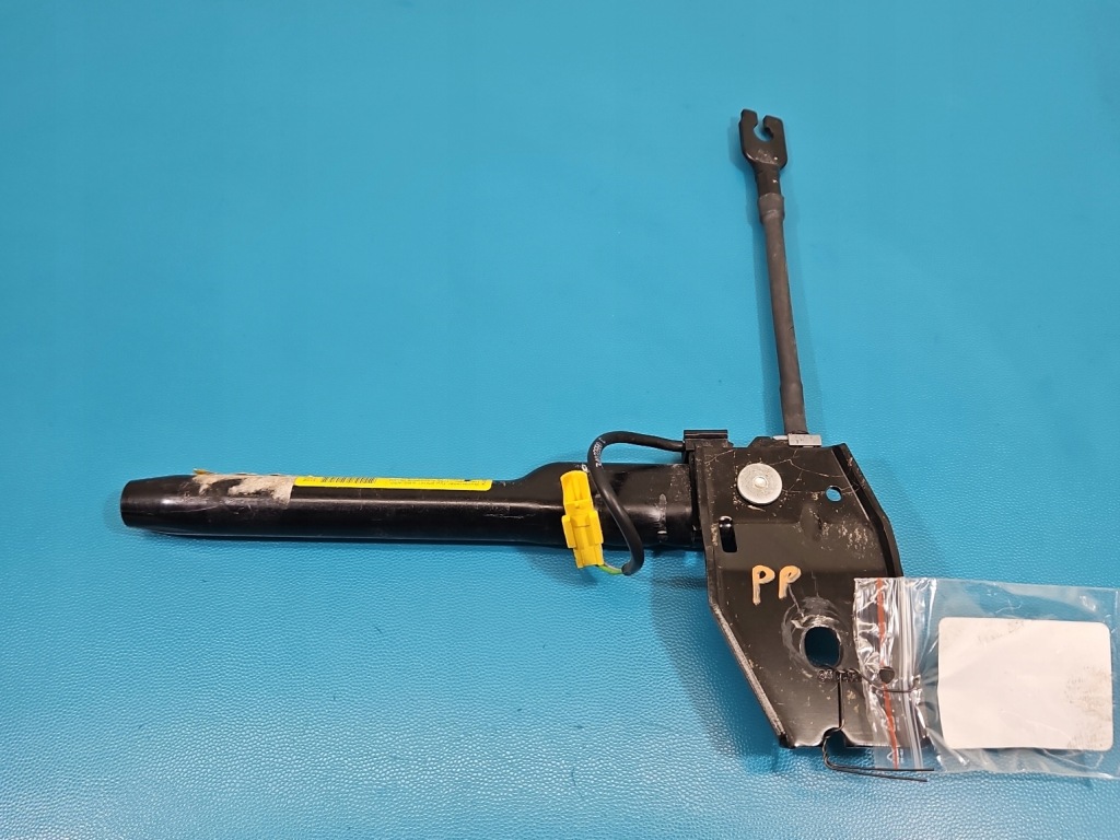 Натяжитель поперечина правый перед alfa giulietta Цена