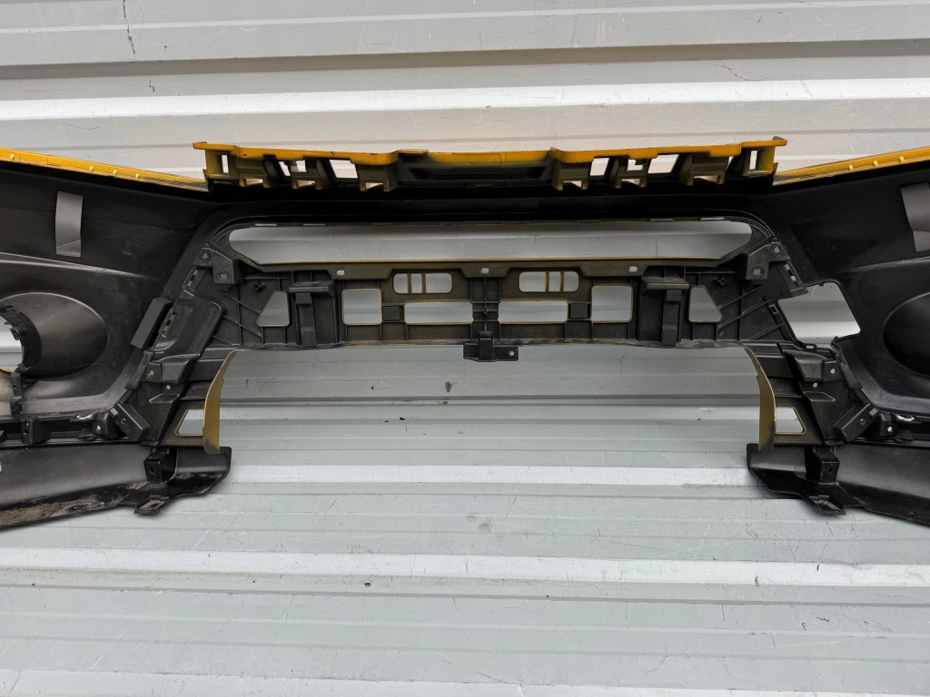 Suzuki vitara iii 3 ii 2 lift 18r- бампер перед передній 71711-86b Недорого