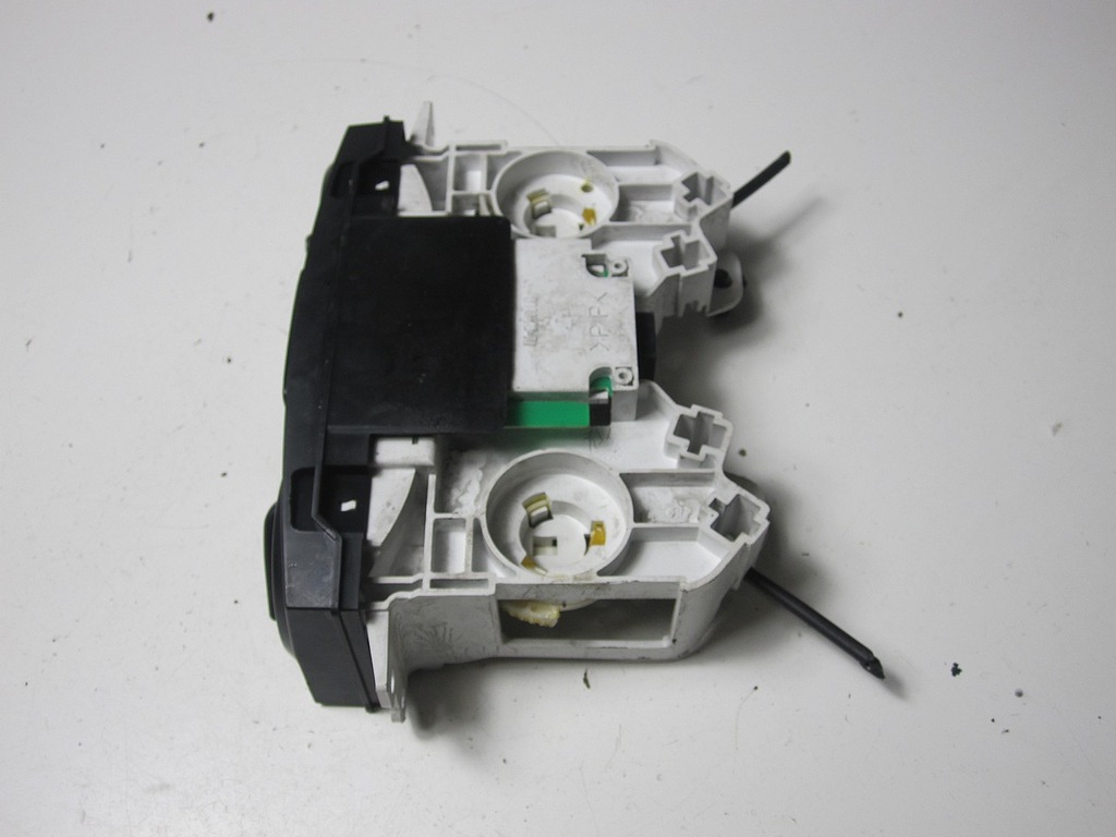 фото №6, Панель кондиціонера mazda mpv 2002r