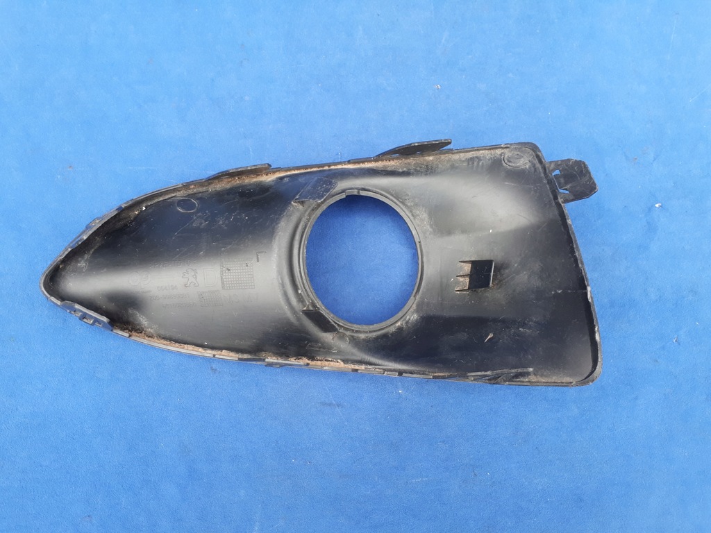 фото №2, Peugeot 301 2016- 16- решётка рамка правая