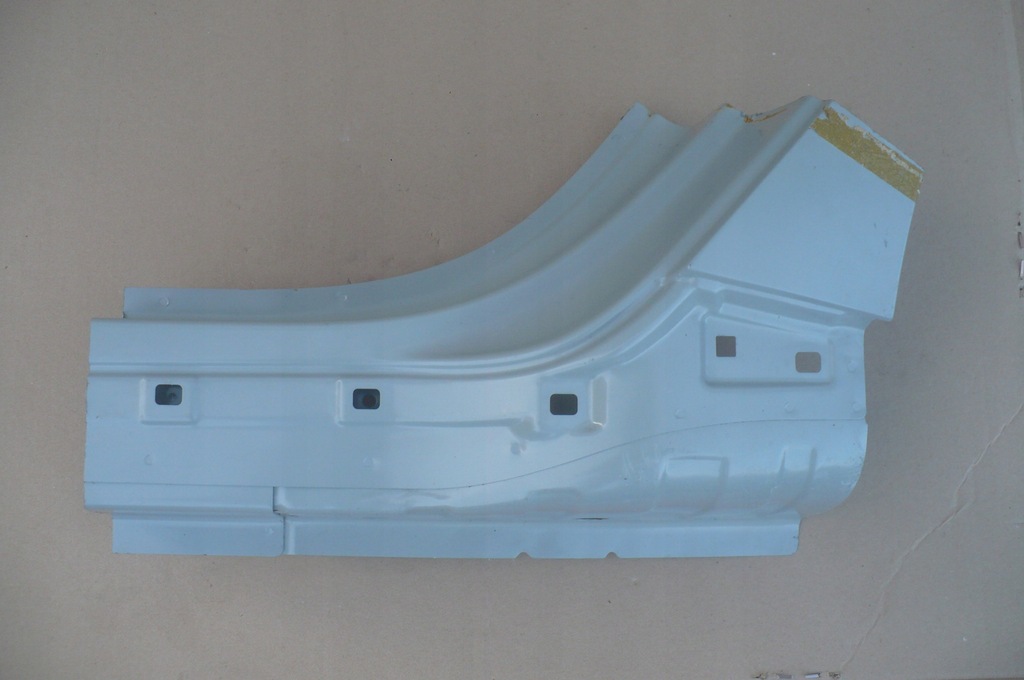 фото №1, Hyundai ioniq - порог обшивка левая