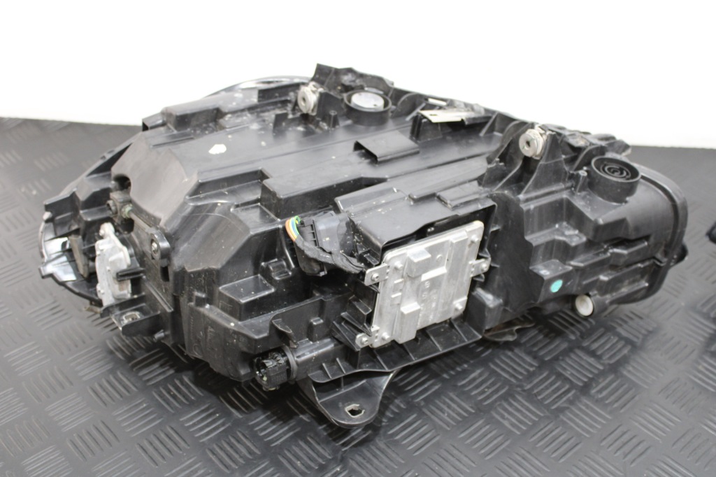 фото №8, Лампы перед led 9482808 9482807 bmw 1 f40