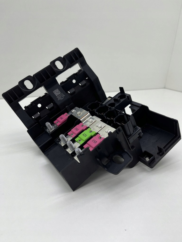 фото №1, Bmw 5 g30 g31 коробка предохранителей 6802944