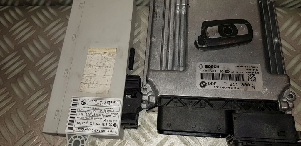 фото №6, Bmw e60 e61 lift 525d 09 набор стартовый бортовой компьютер двигателя cas ключ 7811898