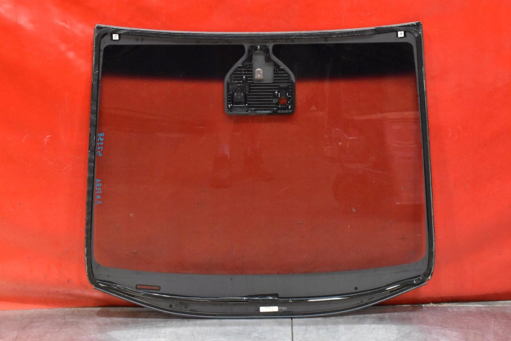 Скло перед передня лобове opel ampera-e 17-20 в Україні