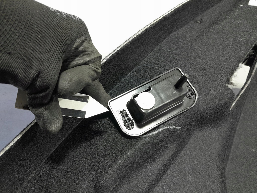 фото №5, Mercedes gle w167 обшивка обивка багажника левая a1676902903