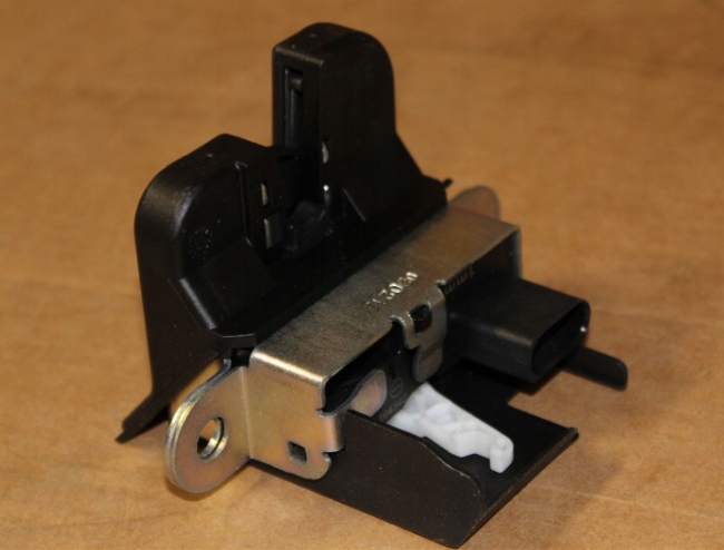 фото №2, Seat leon 5f lid lock with microswitch 5f3827505cvs9