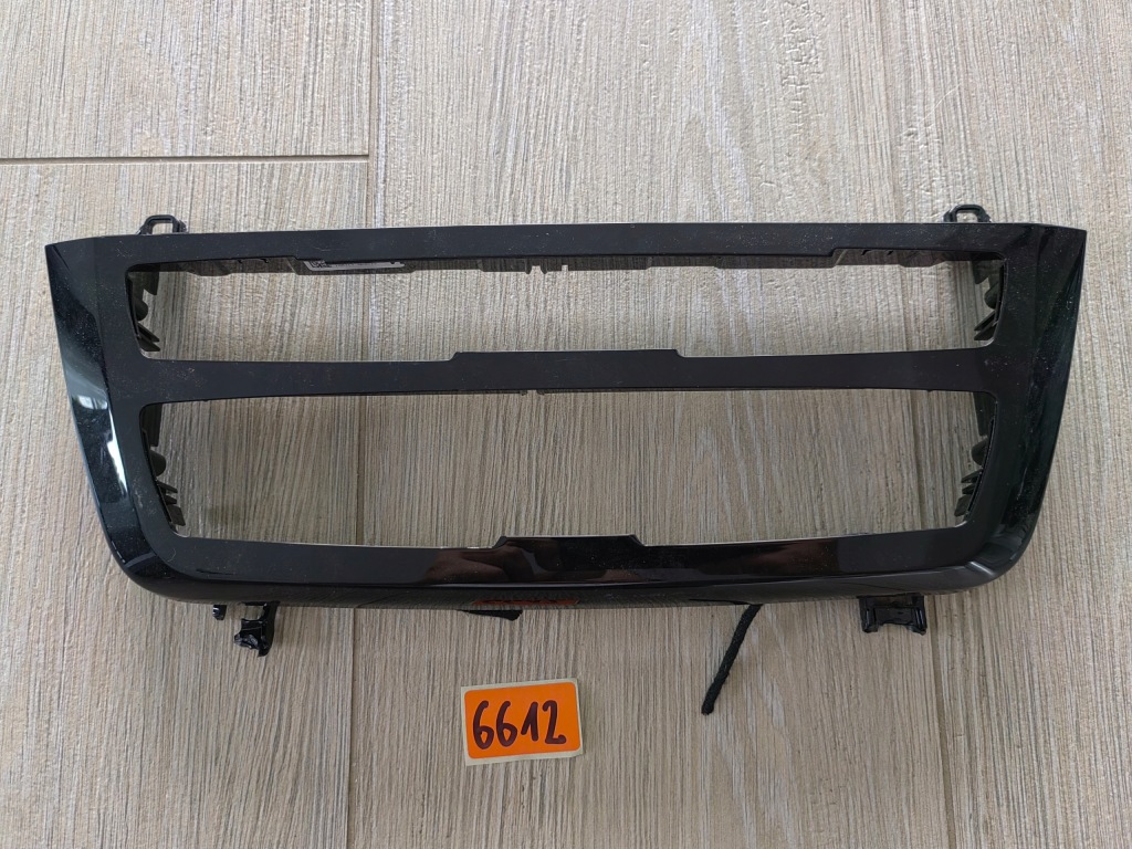 фото №2, 6612 панель рамка радио bmw f30 f31 9358939