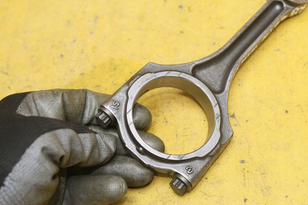 фото №7, Шатун шату́н byh audi r8 4.2 fsi 079v