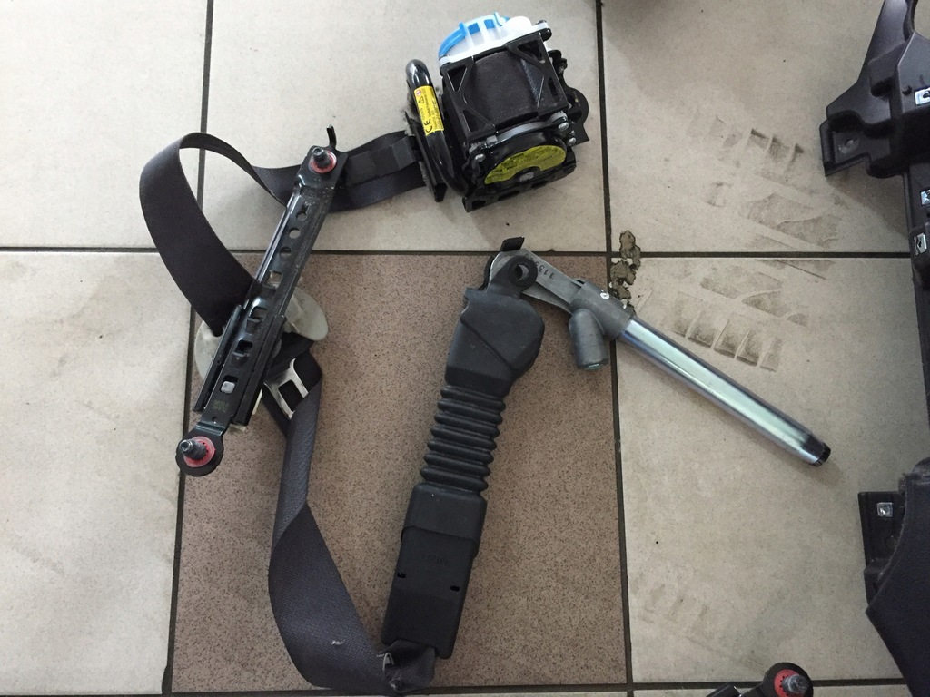 фото №7, Kia carens iv 13- панель приладів подушки безпеки ремені подушка безпеки