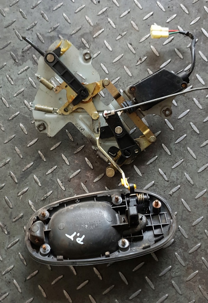 фото №2, Ручка правий задня з замком kia carnival i