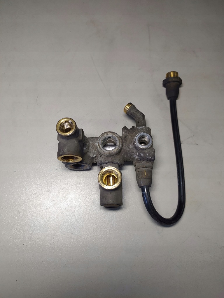 фото №1, Scania r 420 клапан електроклапан розподільник 1354646