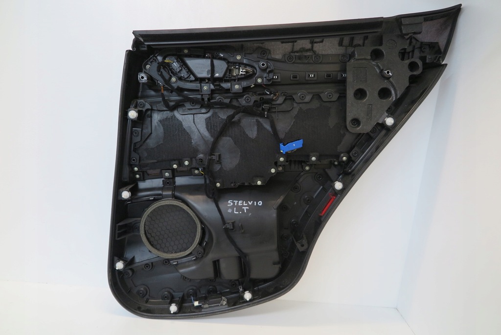 фото №8, Обшивка двері лівий задня alfa romeo stelvio 156197052