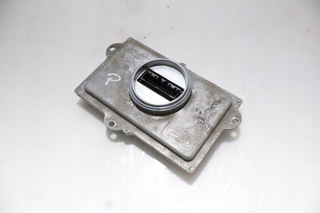 фото №1, Преобразователь led правая ford mondeo v mk5