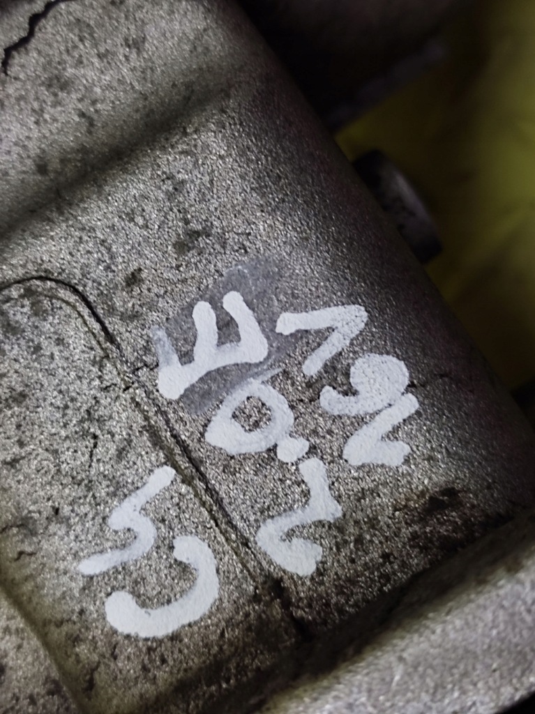 фото №8, Citroen c4 2.0 кронштейн корпус фильтра масла 6740130110