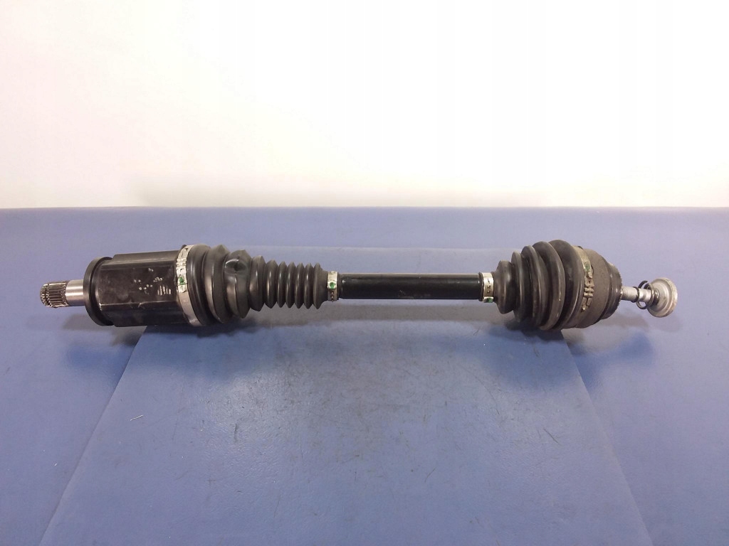 фото №1, Bmw m5 f90 m8 f92 f93 приводной вал левая перед передняя