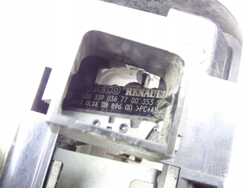 фото №4, Iveco daily vi 14- лампа освещение салона задняя 500339036