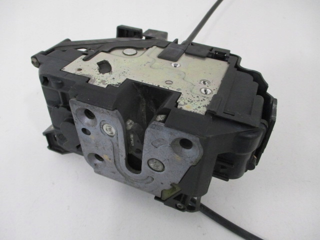 фото №4, Renault scenic iii замок двері правий задня 6 pin 825020005r