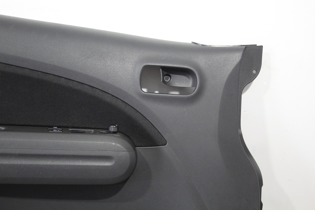 фото №4, Обшивка дверь левый перед suzuki splash