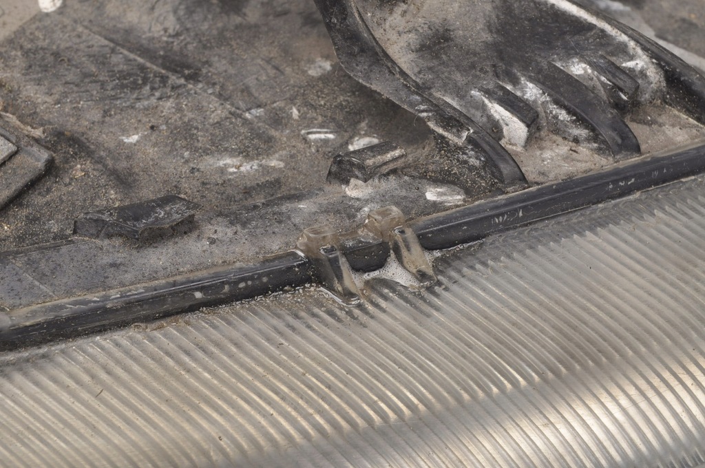 фото №9, Chrysler grand voyager iv лампа правая передняя eu