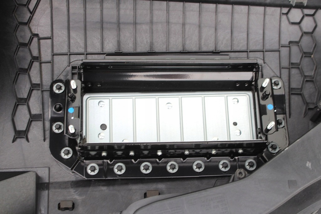 фото №12, Audi q7 lift fl панель  4l1857041j 4l1857041n приладова панель приладів pulpit tpr