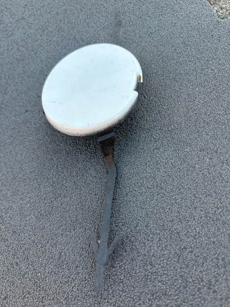 Купить 511801872r заглушка бампера перед clio iv