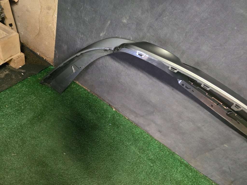 фото №9, Спойлер накладка бампера задня porsche 911 992 turbo