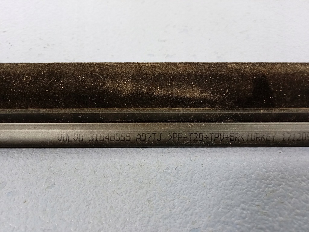 фото №7, V90 s90 ii молдинг ущільнювач перед права 31848055