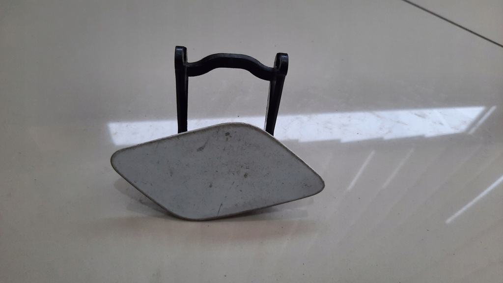 фото №1, Заглушка распылителя кронштейн правое volvo xc60