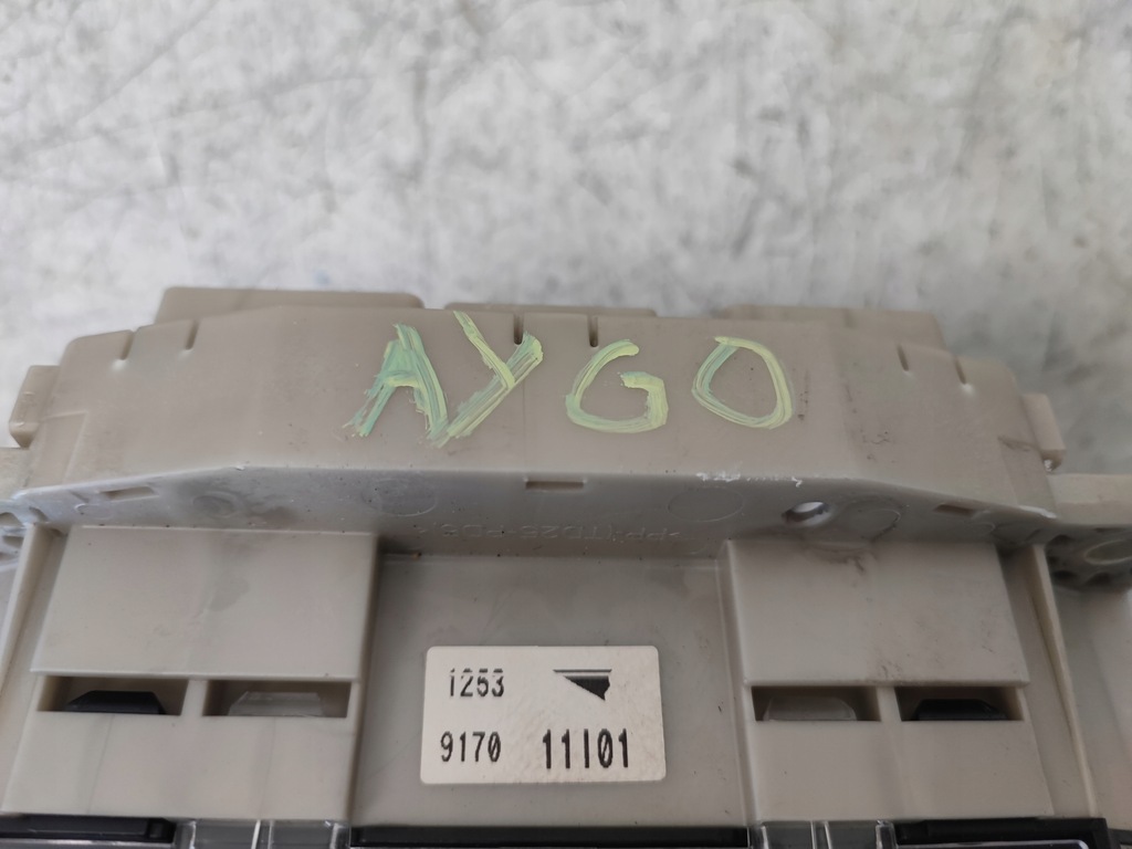 фото №5, Счетчик приборы toyota aygo 83800-0h013 europa