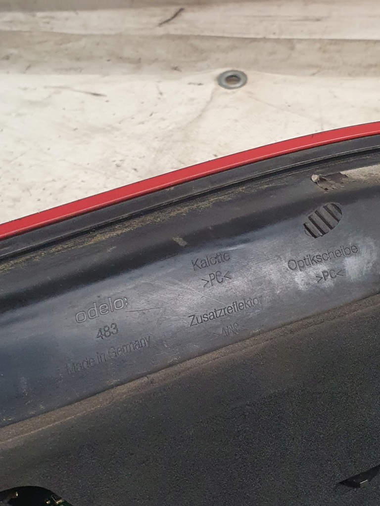 Фара led правая  задний оригинальный номер a2129066901 mercedes w212 11r. седан с Разборки