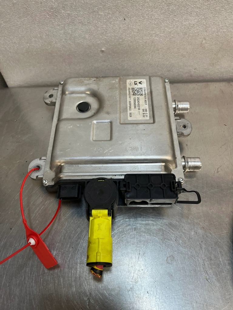 фото №1, Конвертер инвертор преобразователь dacia duster iii 3 292a04521r