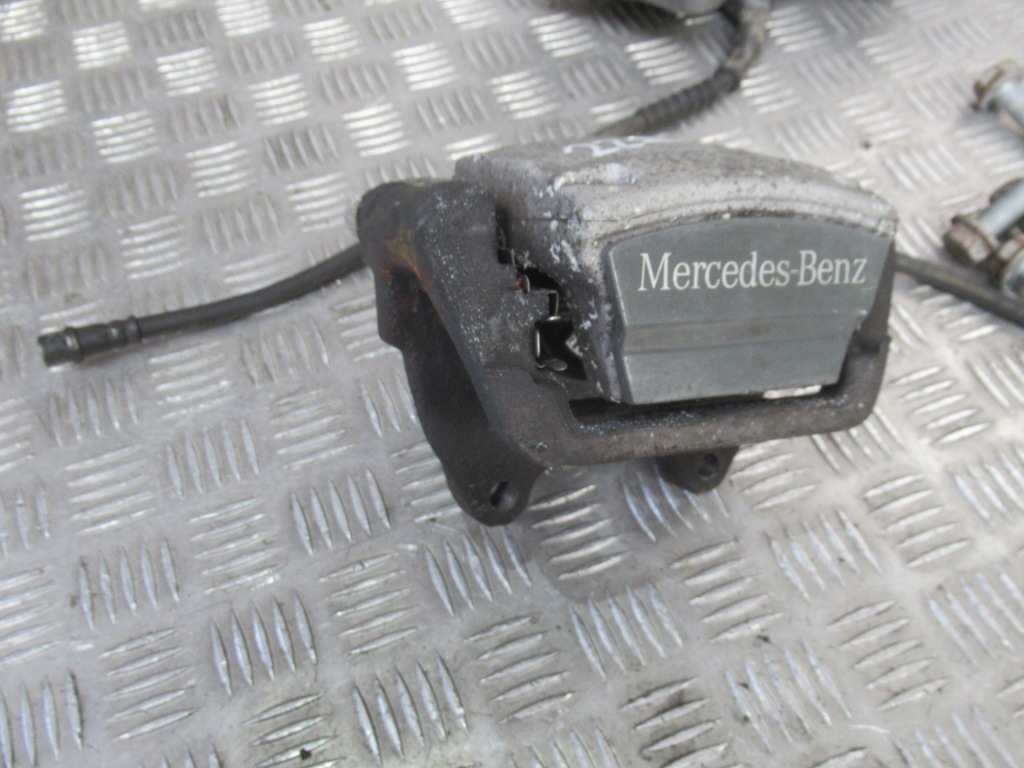 фото №4, Mercedes w222 суппорт суппорты тормоза комплект