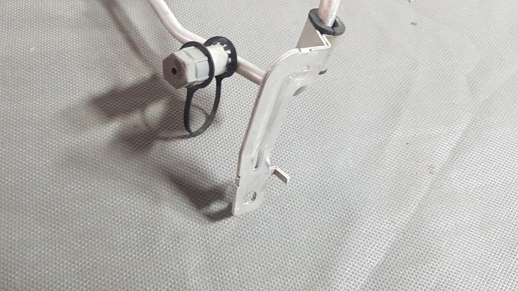 фото №5, Jeep grand cherokee wk2 19-22 шланг кондиціонера 3.6 usa