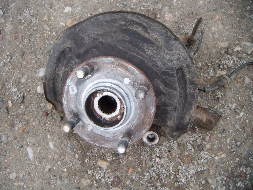 фото №1, Suzuki alto pixo 09-14 1.0b поворотный кулак ступица