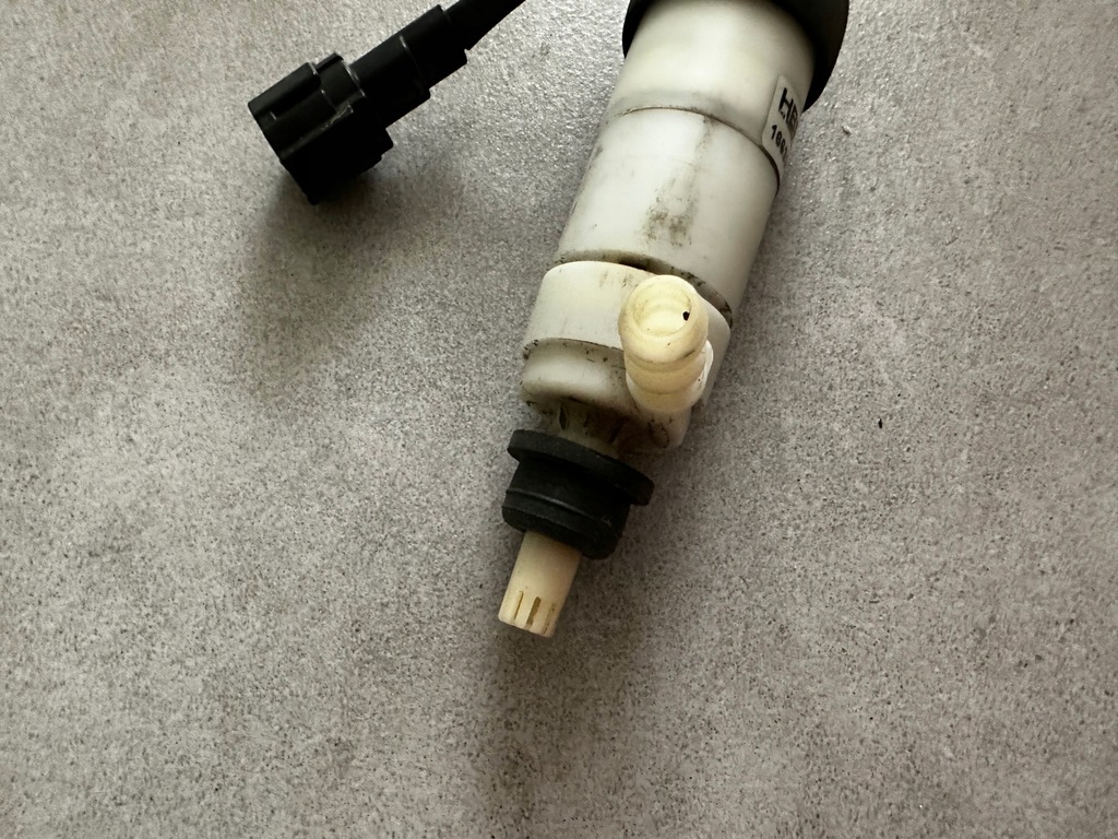 фото №3, Помпа розпилювача 166331-00 renault koleos i