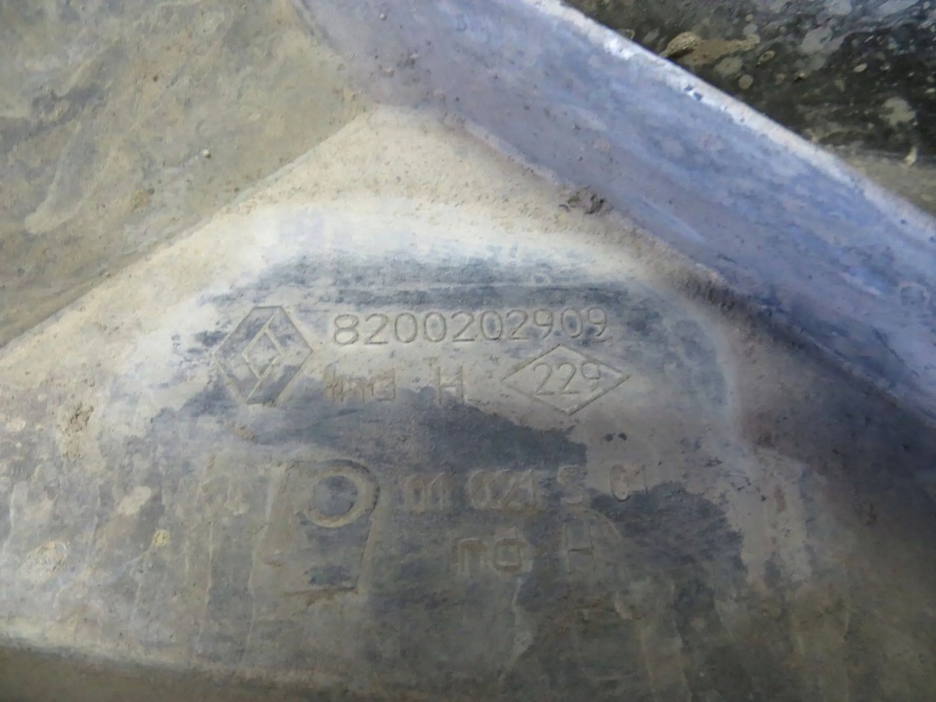 фото №8, Renault mascott pas передний усилитель 03-10