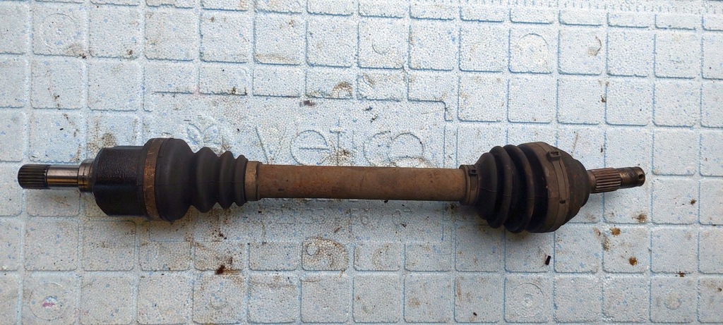 фото №1, Приводной вал левая короткий 3008 5008 1.6 бензин