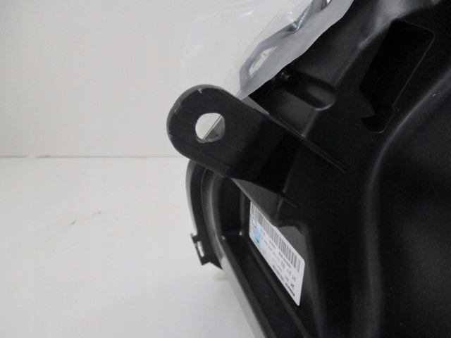 фото №5, Duster 10-13 лампа передняя правая оригинал nowa