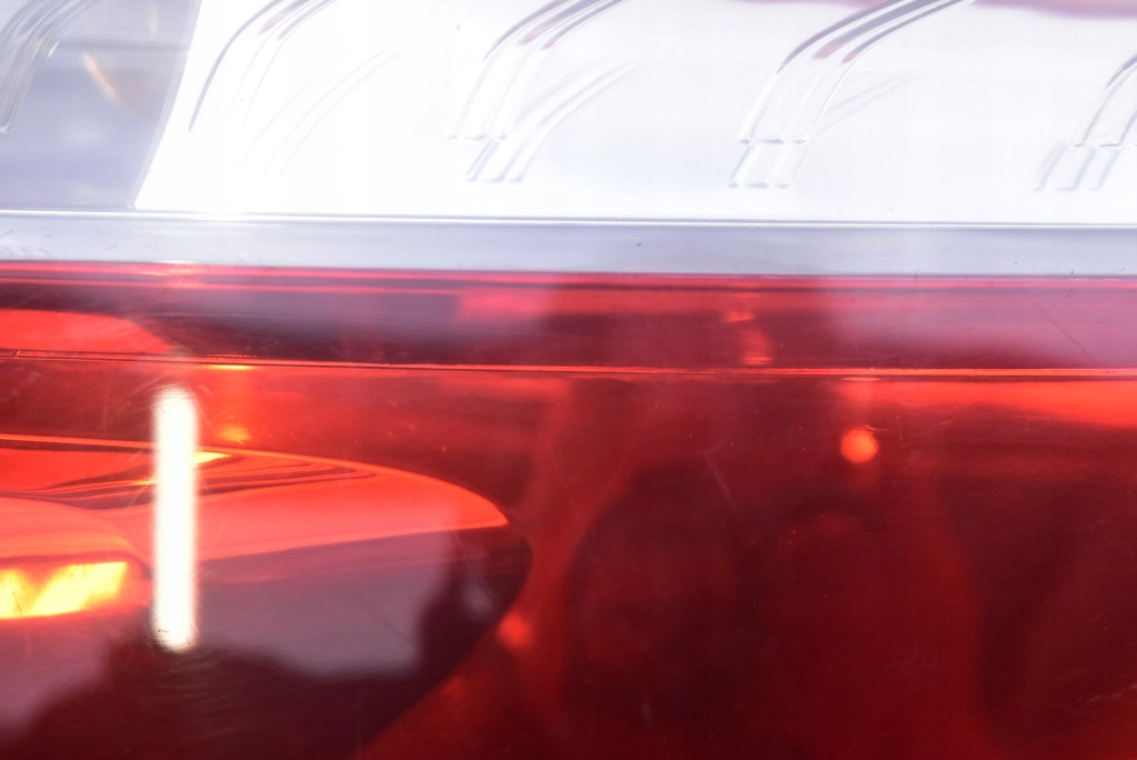 фото №12, Лампа права задня задня 9653547480 citroen c4 picasso 1 i 06-13