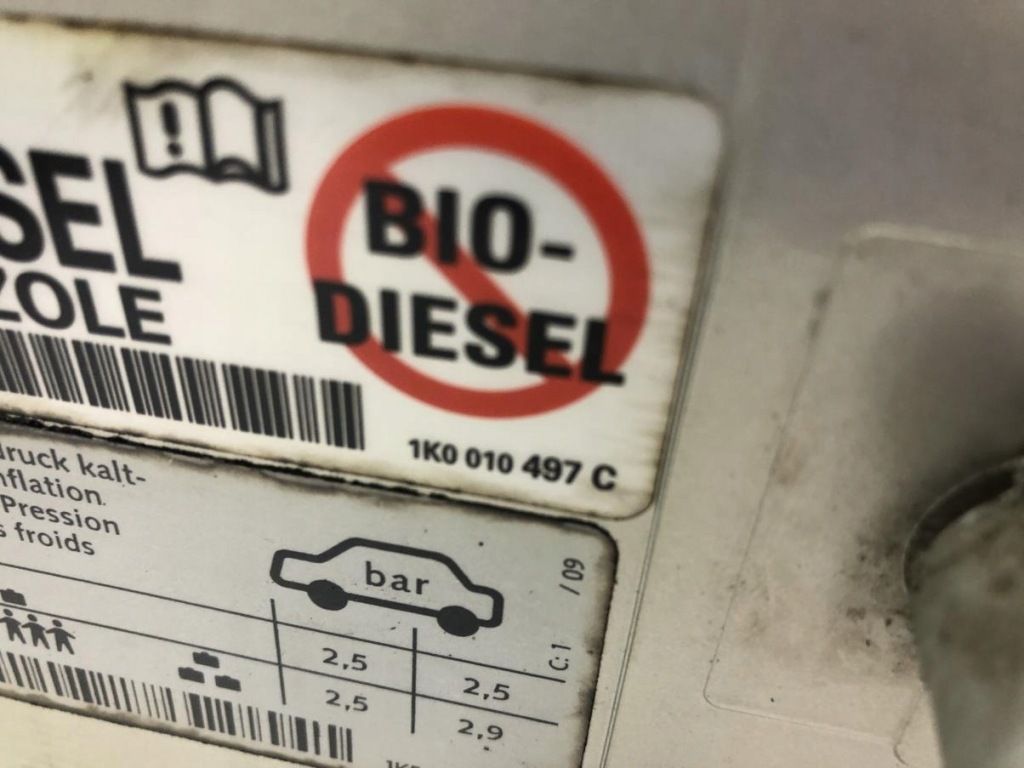 фото №6, Крышка заливной топлива 1k0809857 vw golf vi