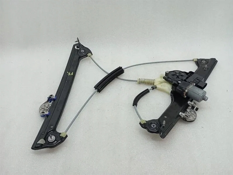 Купити Bmw m8 g16 5a52ee4 door winder правий регулятор