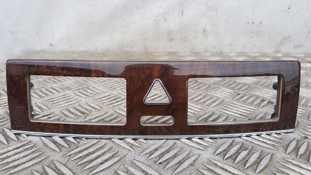 фото №2, Mercedes w203 захист рамка консолі панель приладів lift