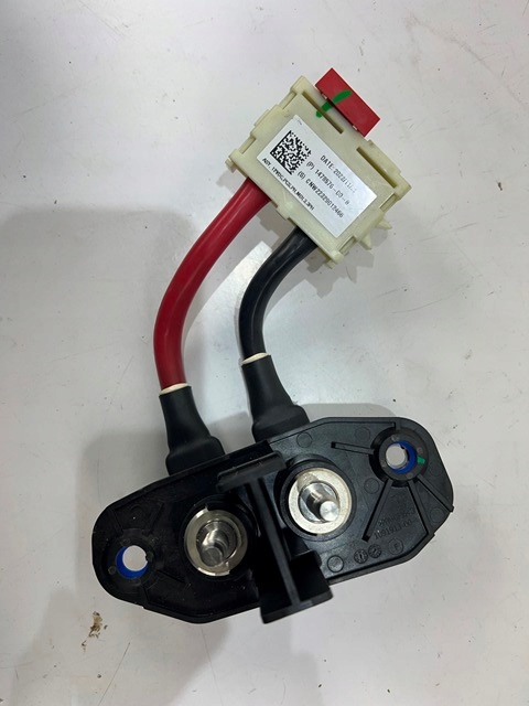 фото №1, Tesla model 3 реле предохранитель oem 147857600b