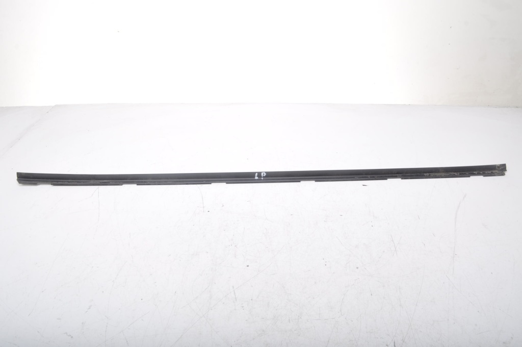 фото №1, Volvo xc60 ii молдинг двері права перед передня 33390972