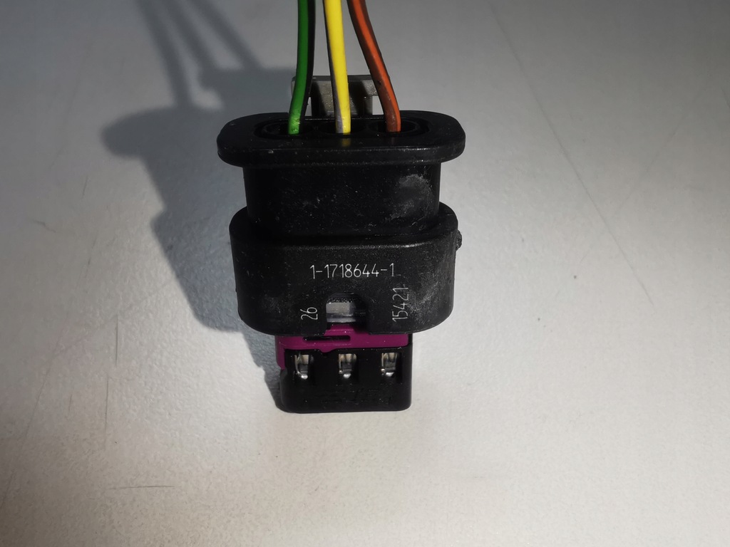 фото №5, Штекер колодка датчика pdc bmw 1718653