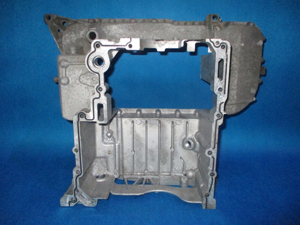 фото №2, Поддон масляная audi a4 b8 a5 3.0 tdi 059103603bg