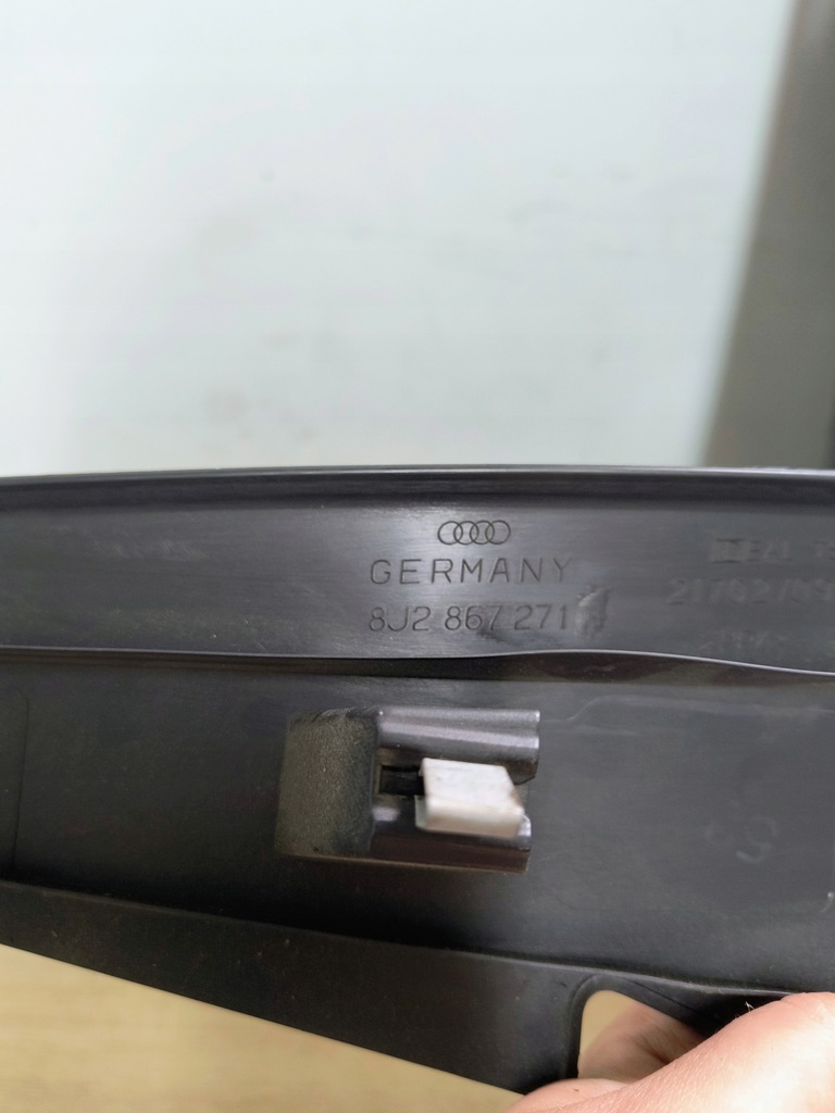 фото №1, 8j2867271 захист стійка audi tt