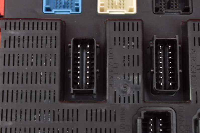 фото №9, Коробка запобіжників bsi 9664156780 citroen c2 c 2 1.4 8v 73 km 03-08