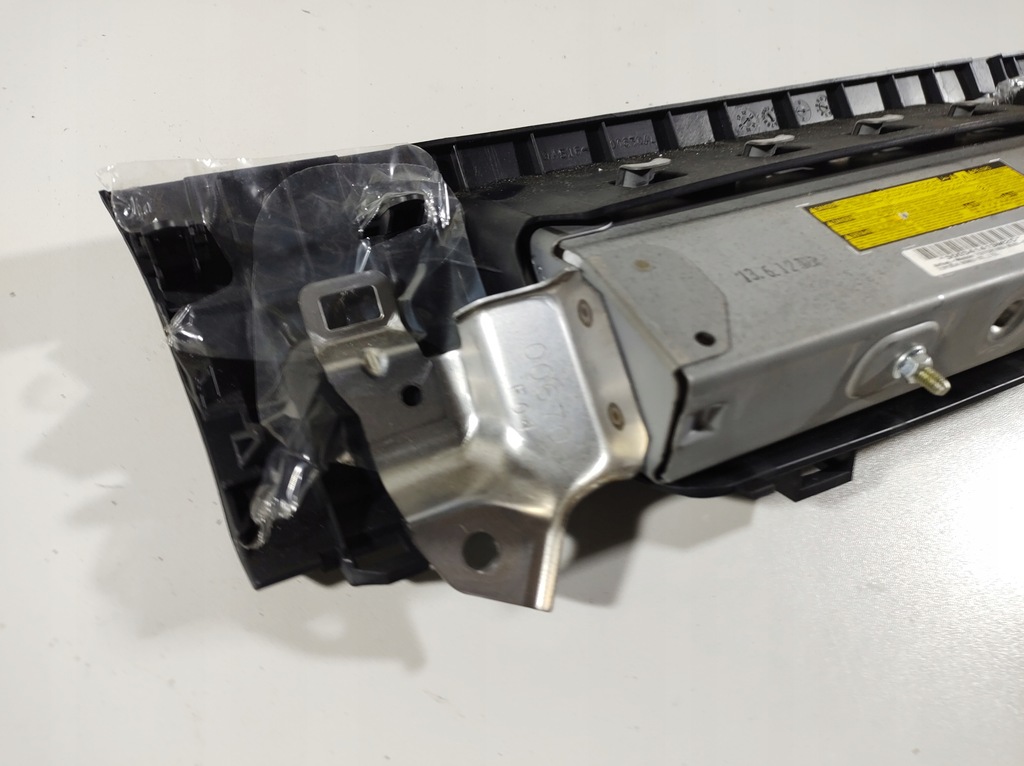 фото №10, Lexus is300h 13r подушка колінна пасажира uk